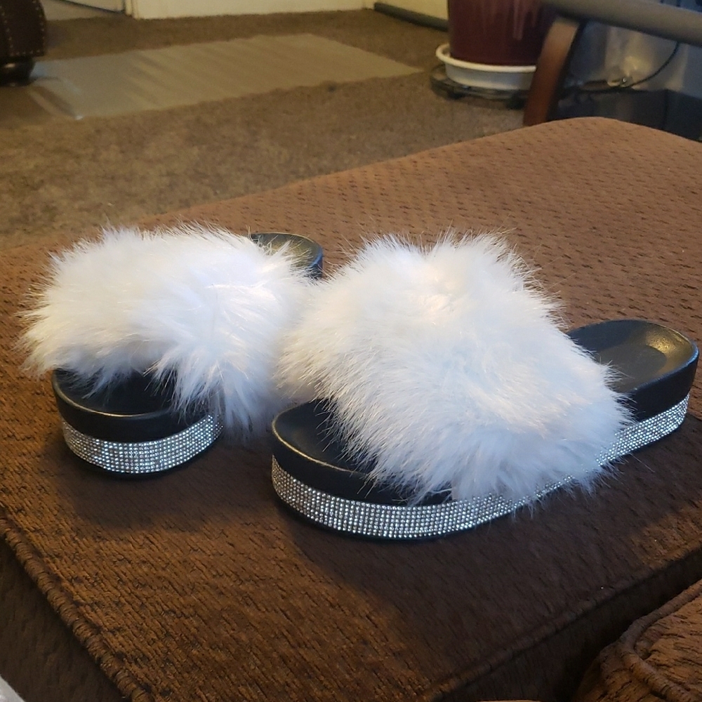 PRIMA Elegant White Fur Women's Platform Slides